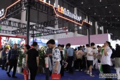 仁新机器人焊机成都工博会流量王中国新质生产力企业加速融入全球产业链！